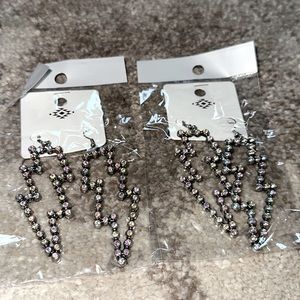 Tipi rhinestone Thunderbolt Silver Earrings ⚡️